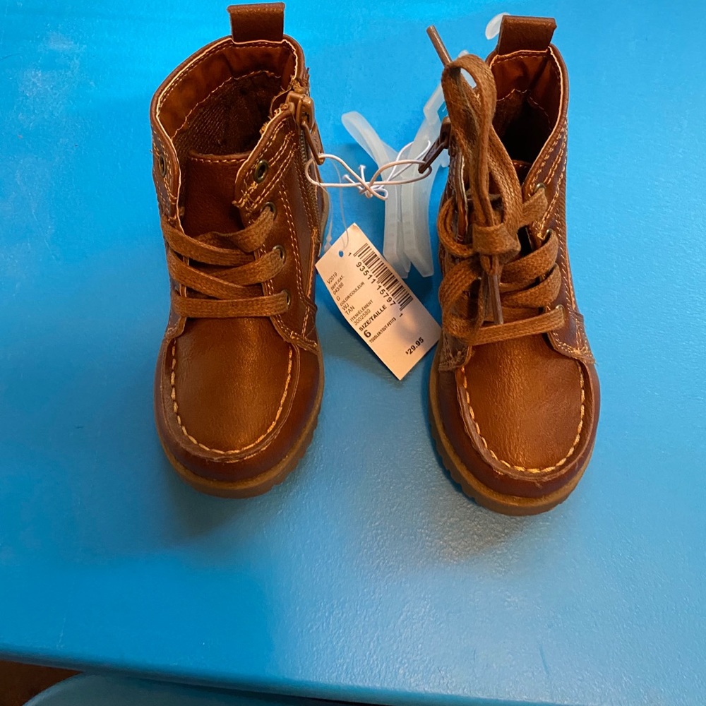 New with tags the place boots toddler boys size 6